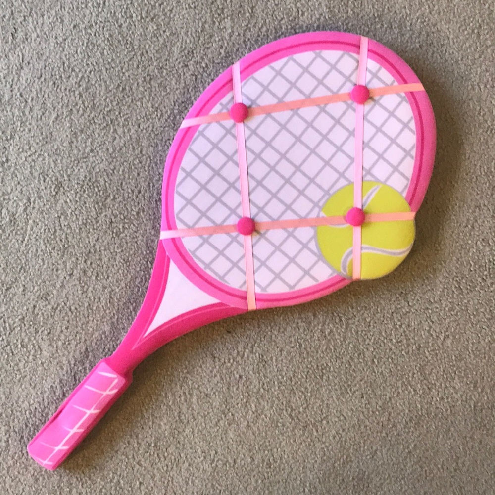 Tennis Racquet Pushpin Board